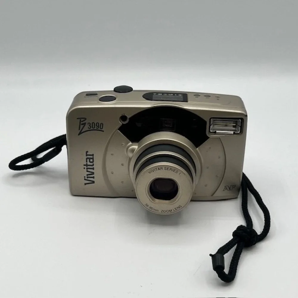 Vivitar PZ3090 Series 1 35mm Point and Shoot Film Camera 38-90mm Zoom Gold